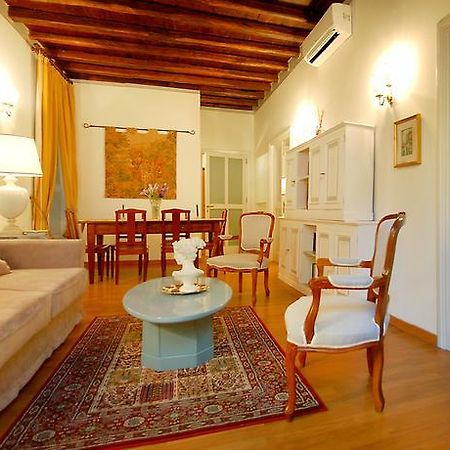 Piazza Di Spagna Sweet Home Рим Екстериор снимка