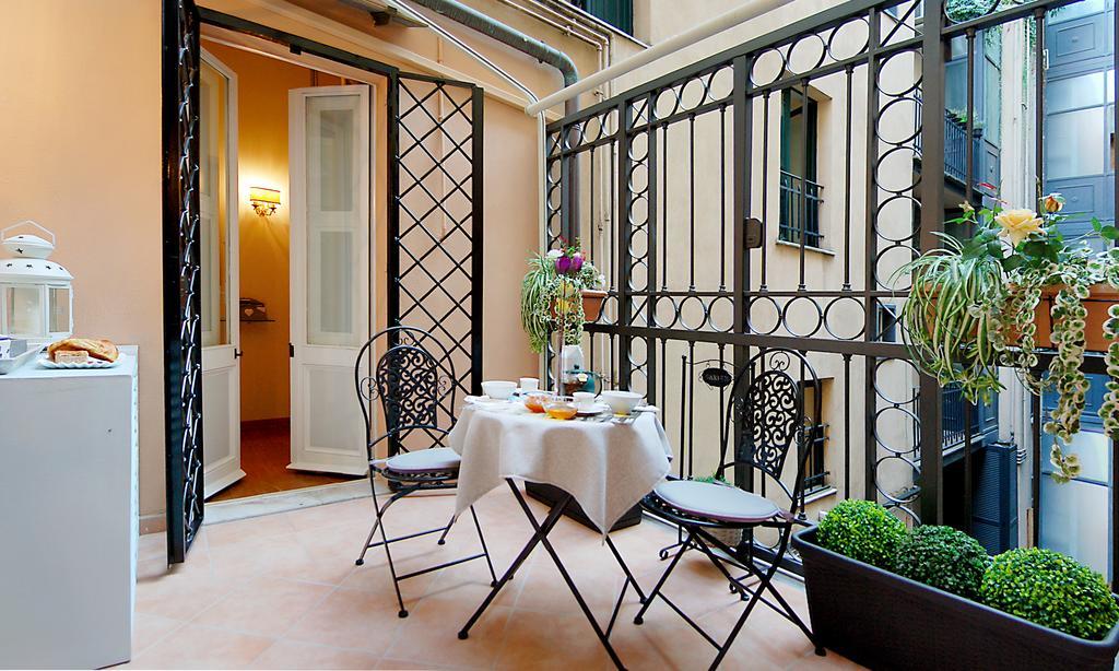 Piazza Di Spagna Sweet Home Рим Стая снимка