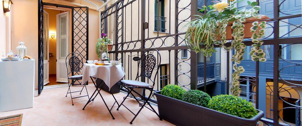 Piazza Di Spagna Sweet Home Рим Екстериор снимка