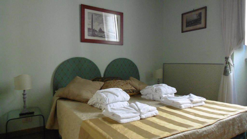 Piazza Di Spagna Sweet Home Рим Екстериор снимка